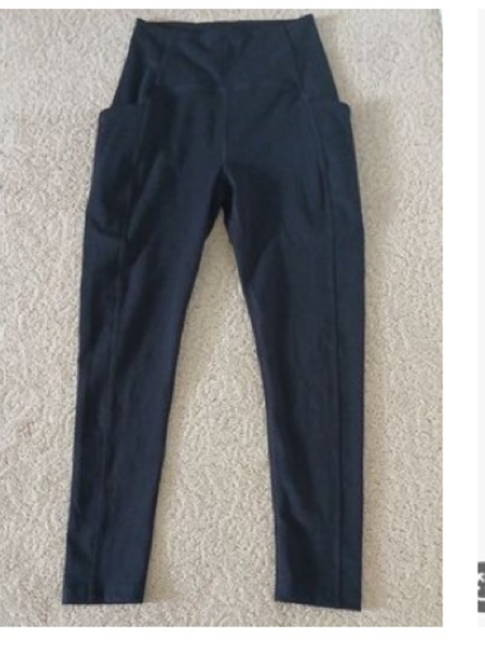 Beyond Yoga High-Waist Navy Leggings with Side Pockets